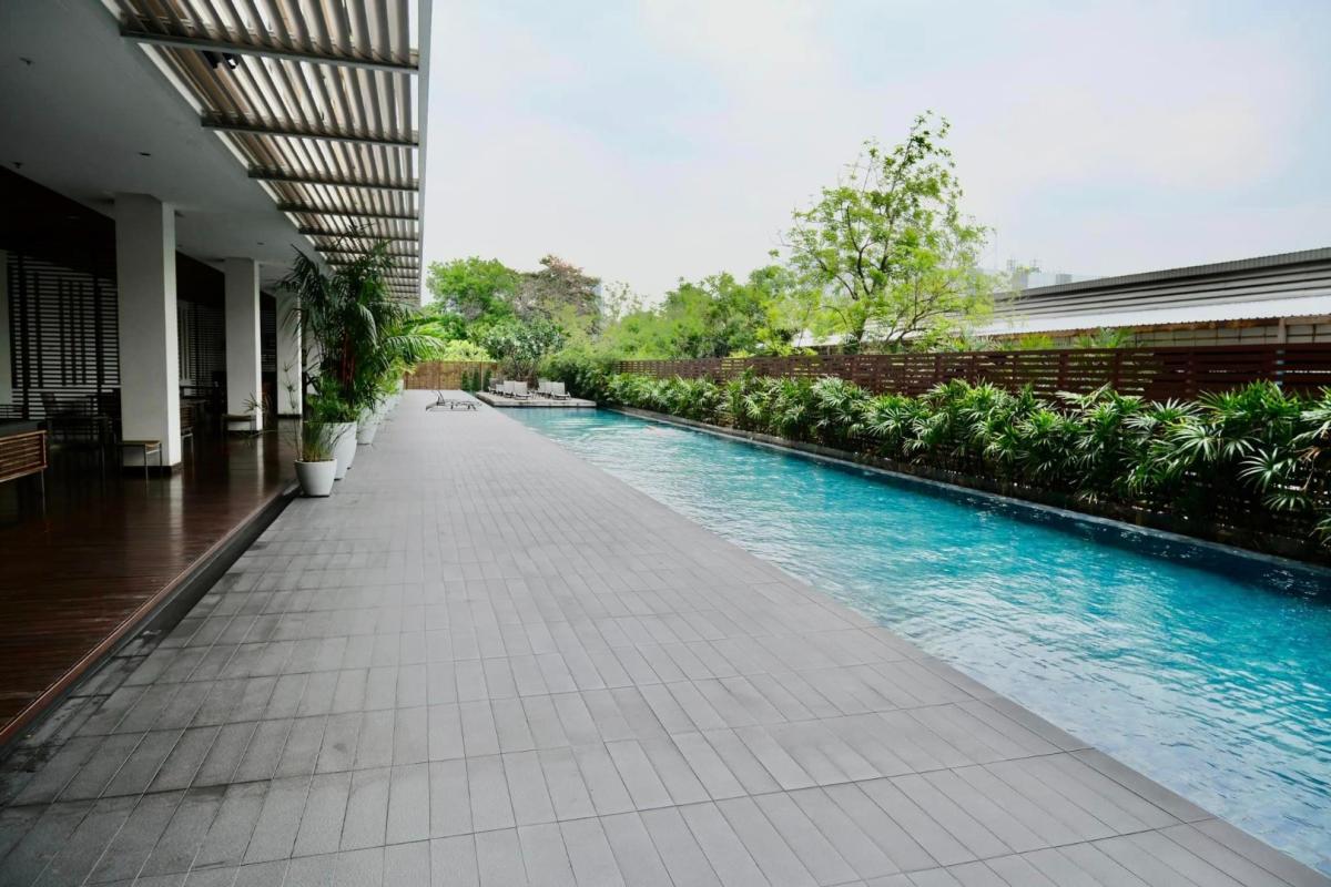 เดอะ ลอฟท์ เย็นอากาศ ( The Lofts Yennakart ) 