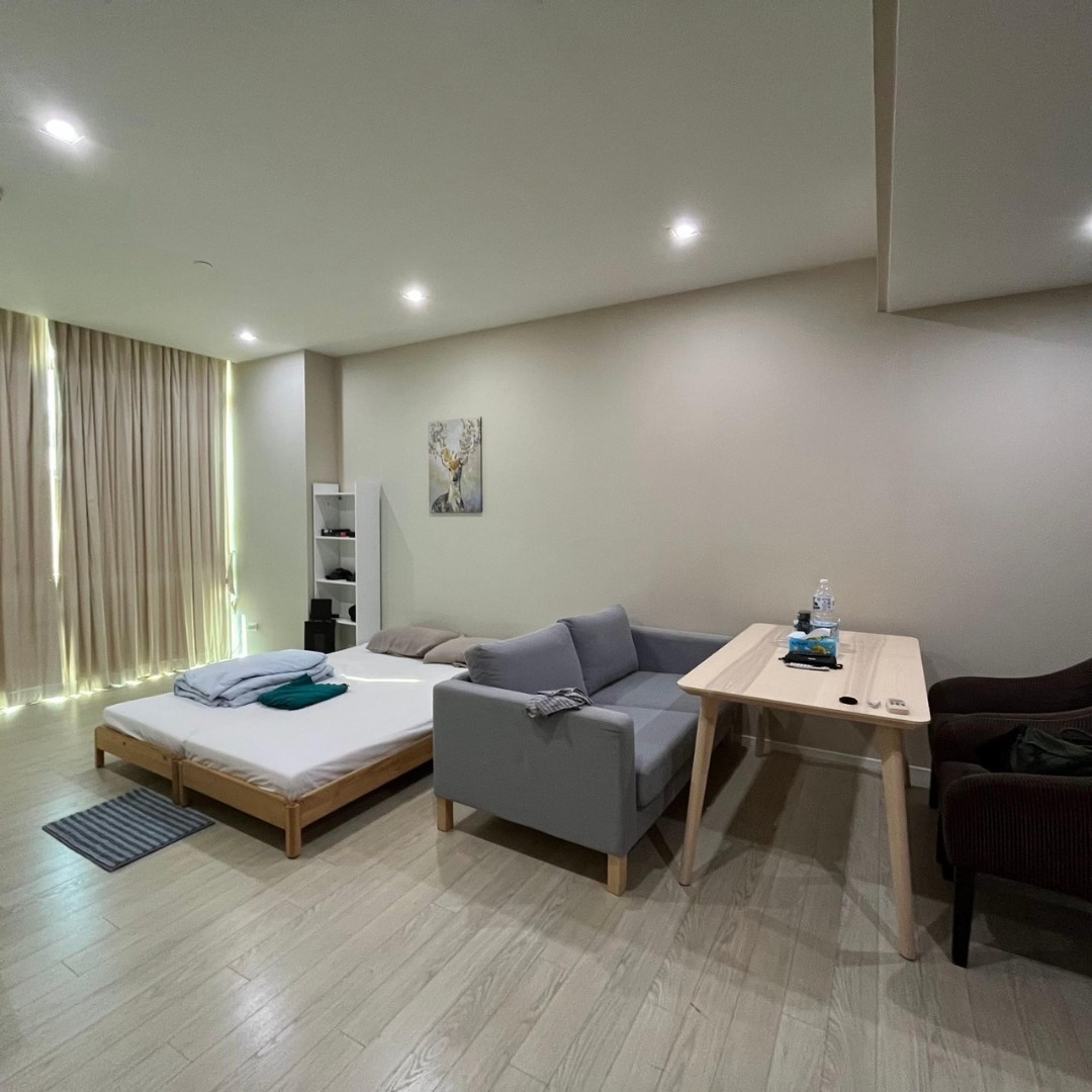 The Room Sukhumvit 21 เดอะ รูม สุขุมวิท 21