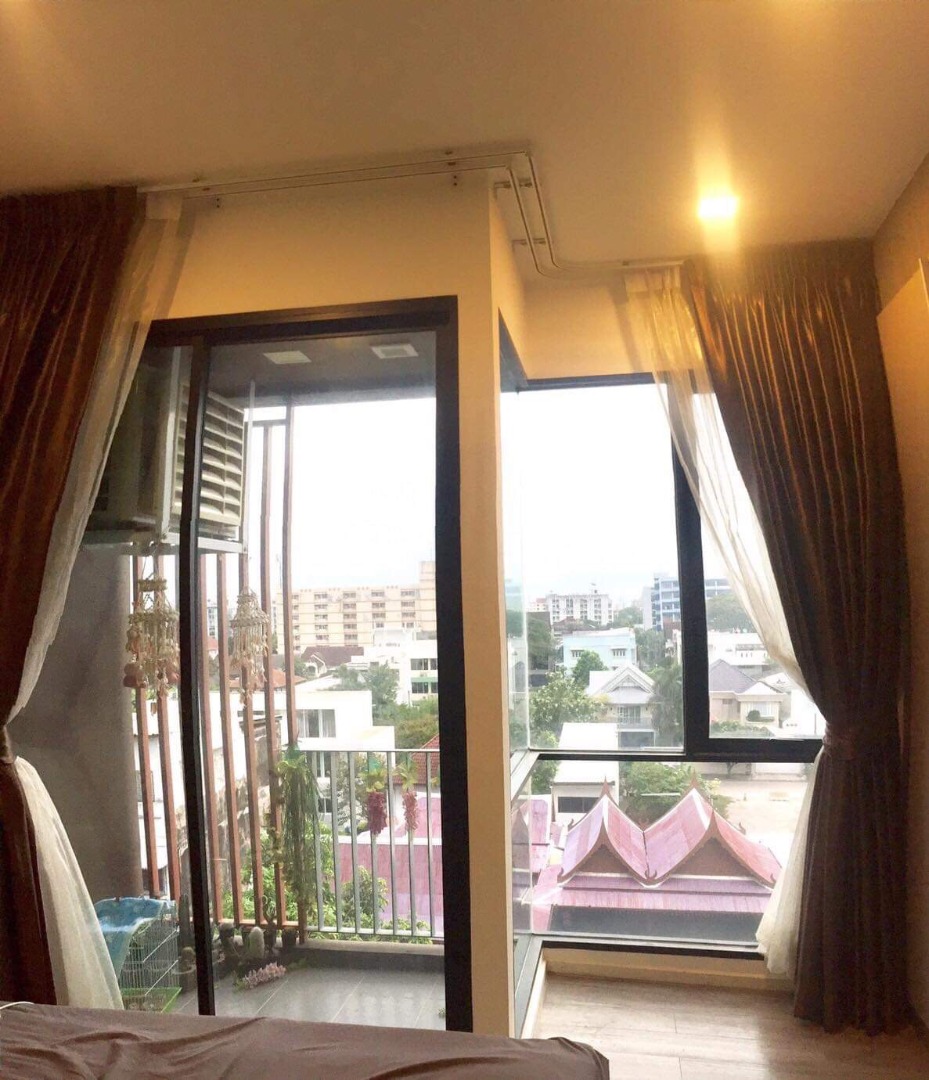 Brown Condo Ratchada 32 (บราวน์ คอนโด รัชดา 32)