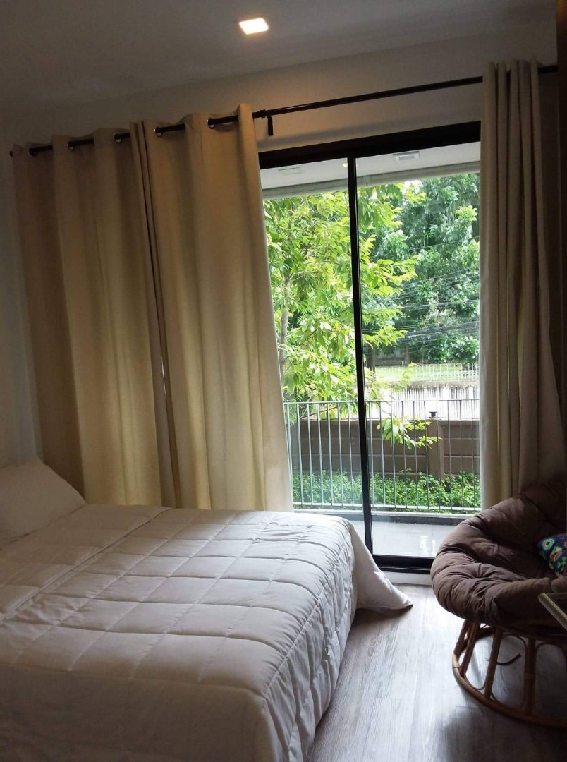 Brown Condo Ratchada 32 (บราวน์ คอนโด รัชดา 32)