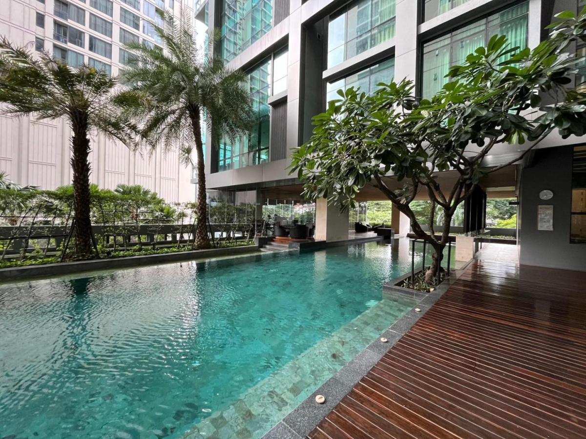 The Room Sukhumvit 21 เดอะ รูม สุขุมวิท 21