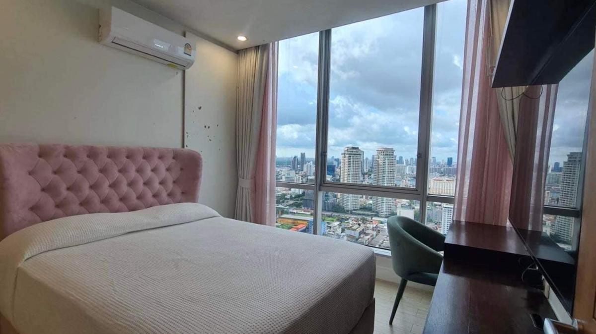 Sky Villas Sathorn (สกาย วิลล่าส์ สาทร)