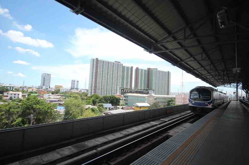 Lumpini Place Srinakarin - Huamak Station (ลุมพินี เพลส ศรีนครินทร์-หัวหมาก สเตชั่น)